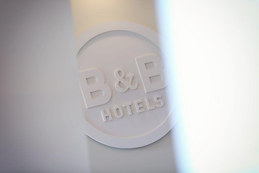 B&B Hotel อิแยร์ ภายนอก รูปภาพ